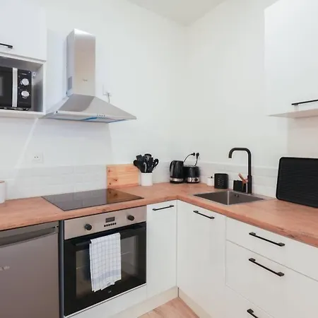 Apartman Pois3fond Large At Poissonniere - 4p